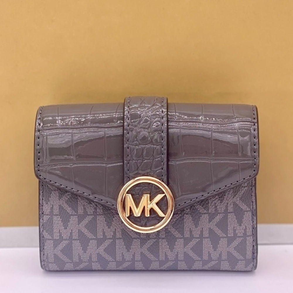MICHAEL KORS CARMEN MEDIUM WALLET
HEATHER GREY MULTI
